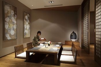 intercontinental shanghai jingan by ihg