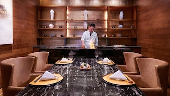 intercontinental shanghai jingan by ihg