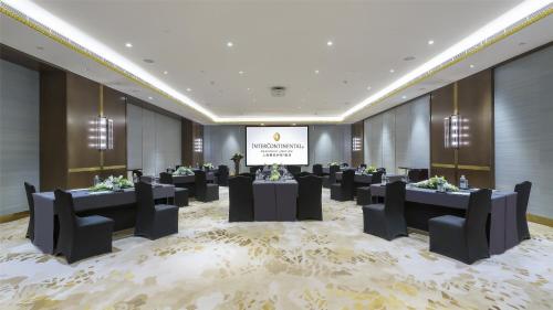 intercontinental shanghai jingan by ihg
