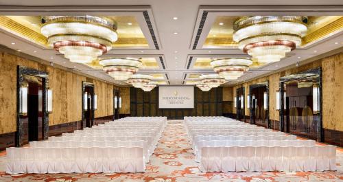 intercontinental shanghai jingan by ihg