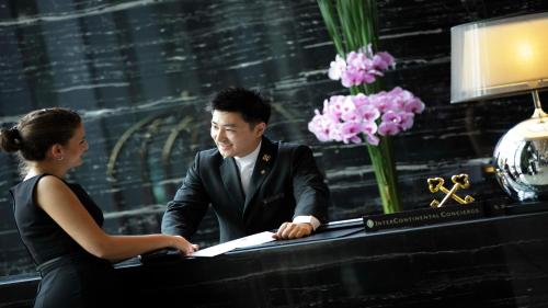 intercontinental shanghai jingan by ihg