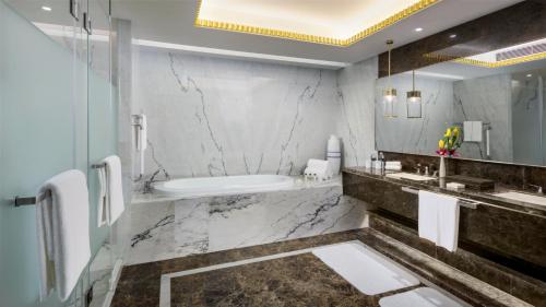 intercontinental shanghai jingan by ihg