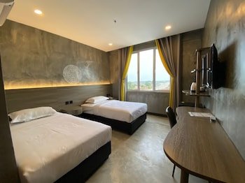 sri indar hotel and suites