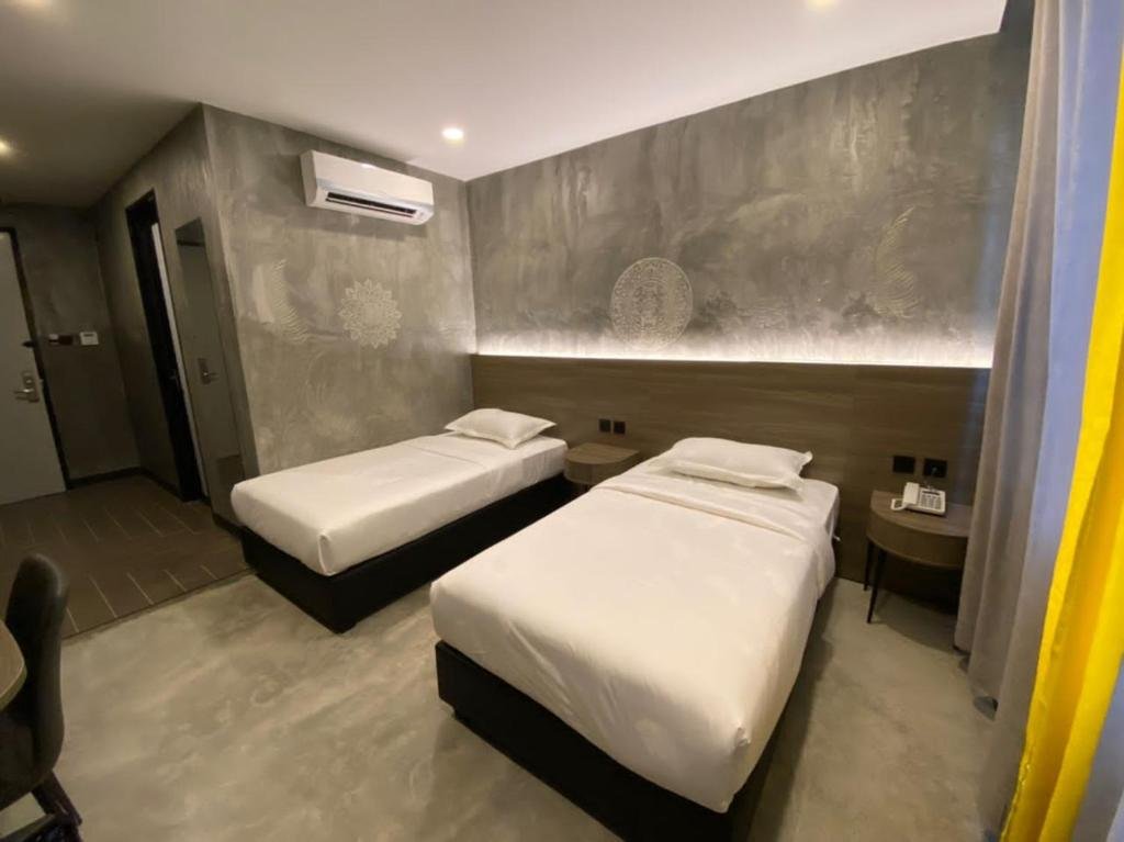 sri indar hotel and suites