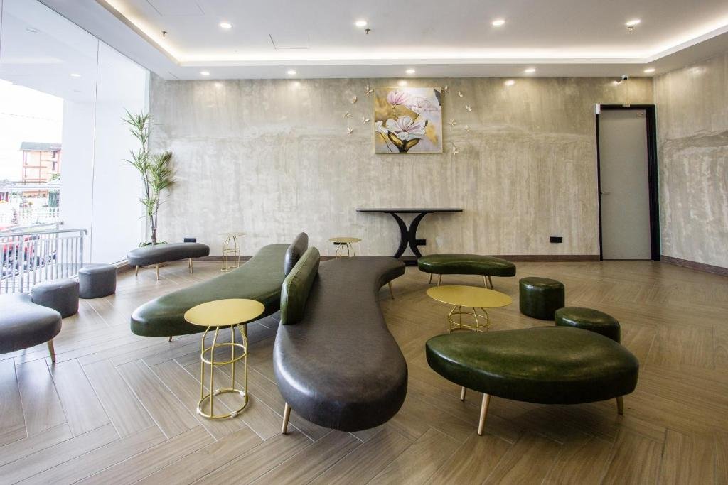 sri indar hotel and suites