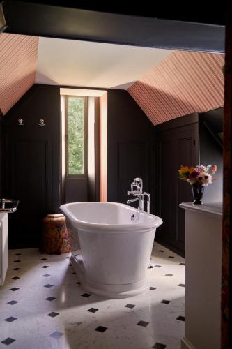 abbaye des vaux de cernay by paris society