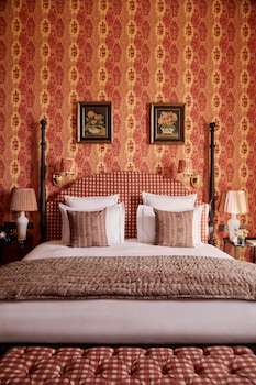 abbaye des vaux de cernay by paris society