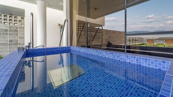 yeosu liposo poolvilla