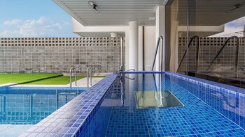 yeosu liposo poolvilla