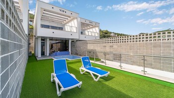yeosu liposo poolvilla