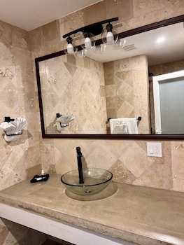 the watermark hotel