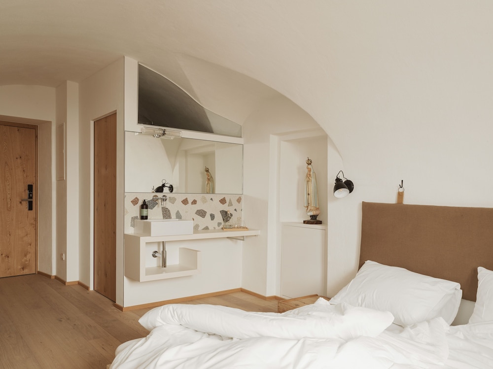 urban inn