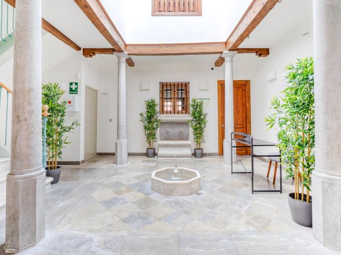limehome granada calle mirasol