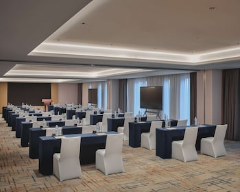 hyatt place chengdu bio town
