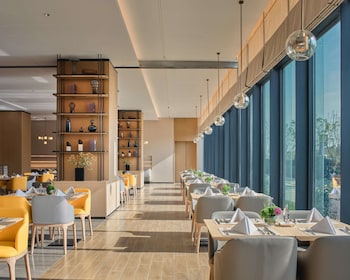 hyatt place chengdu bio town