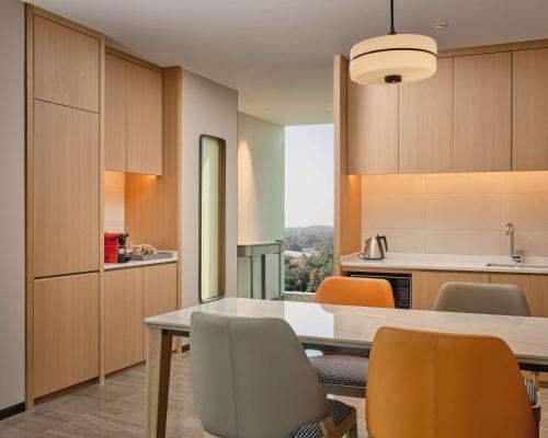 hyatt place chengdu bio town