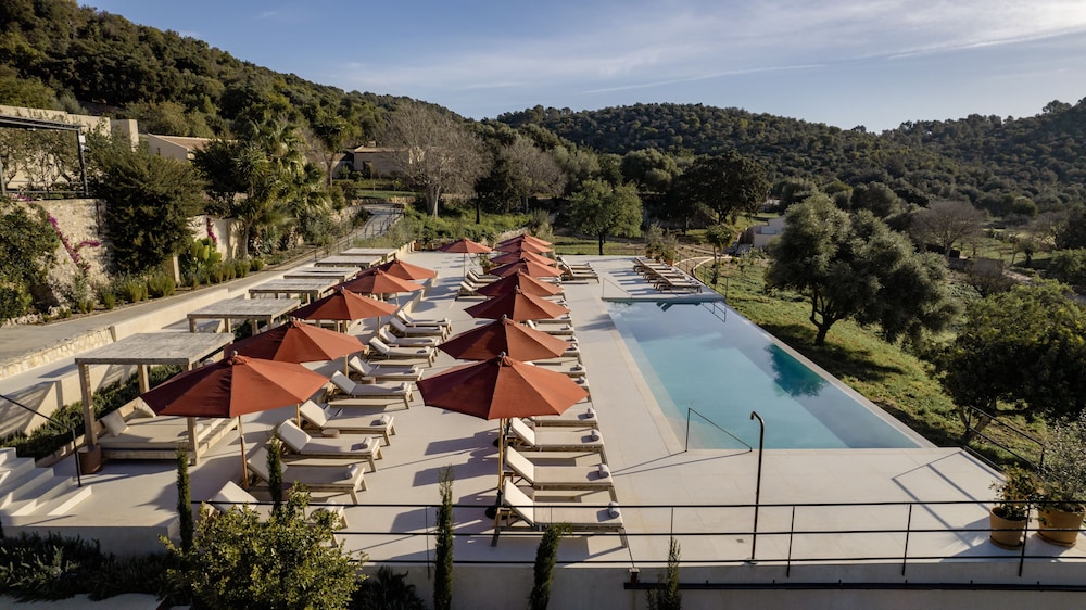 the lodge mallorca