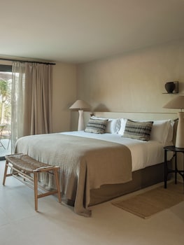 the lodge mallorca