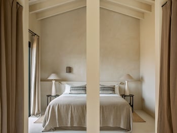 the lodge mallorca