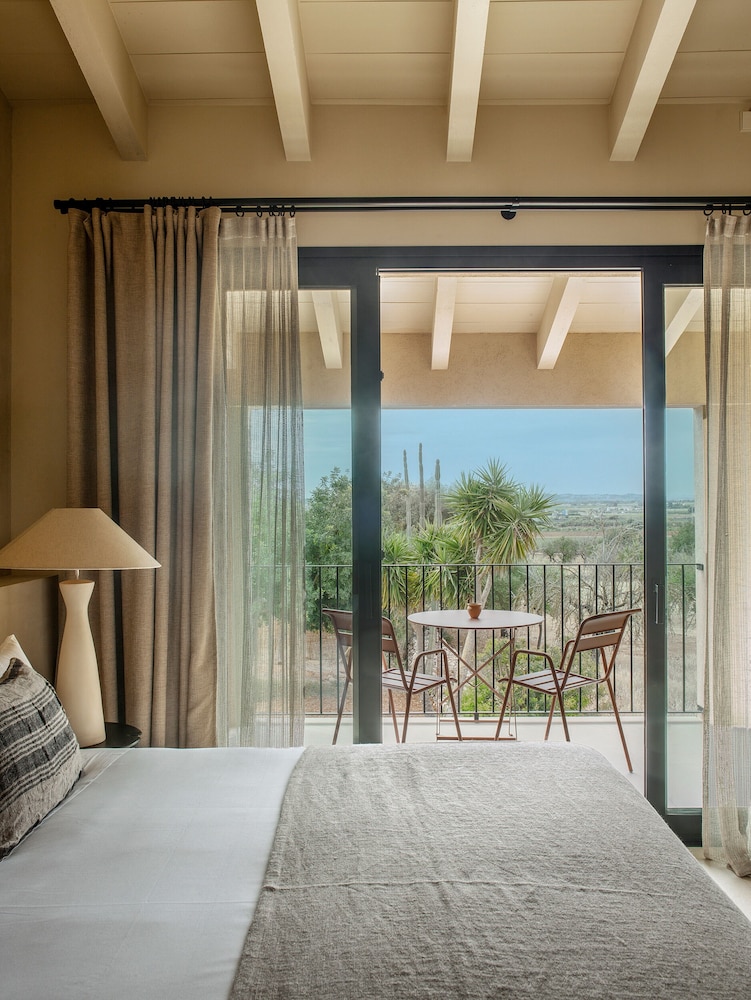 the lodge mallorca