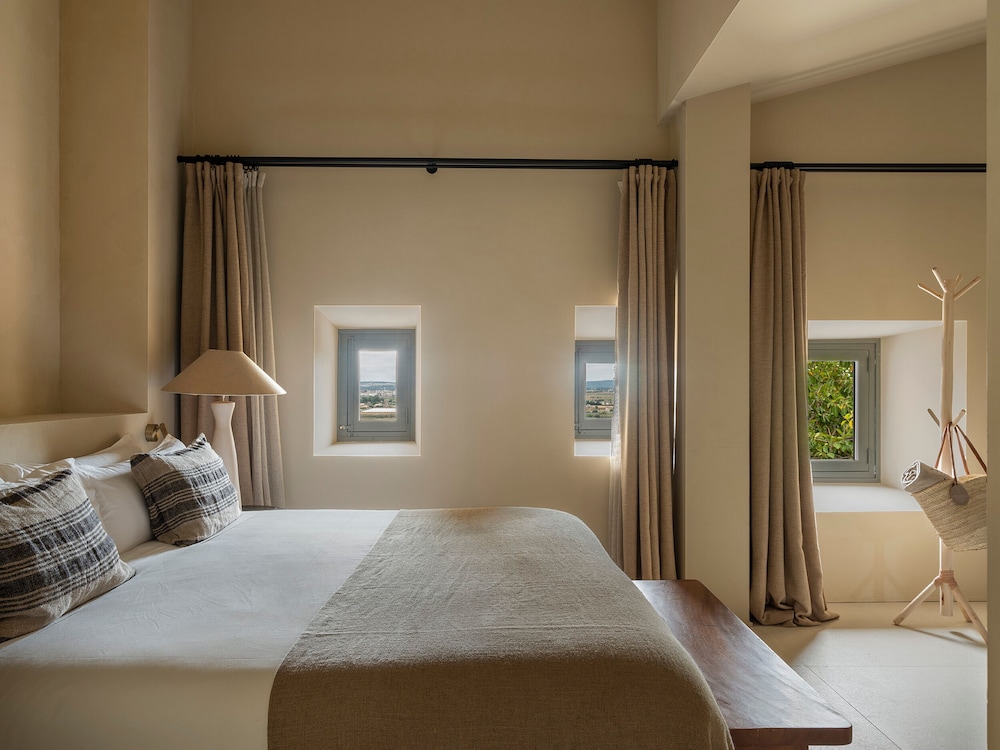 the lodge mallorca
