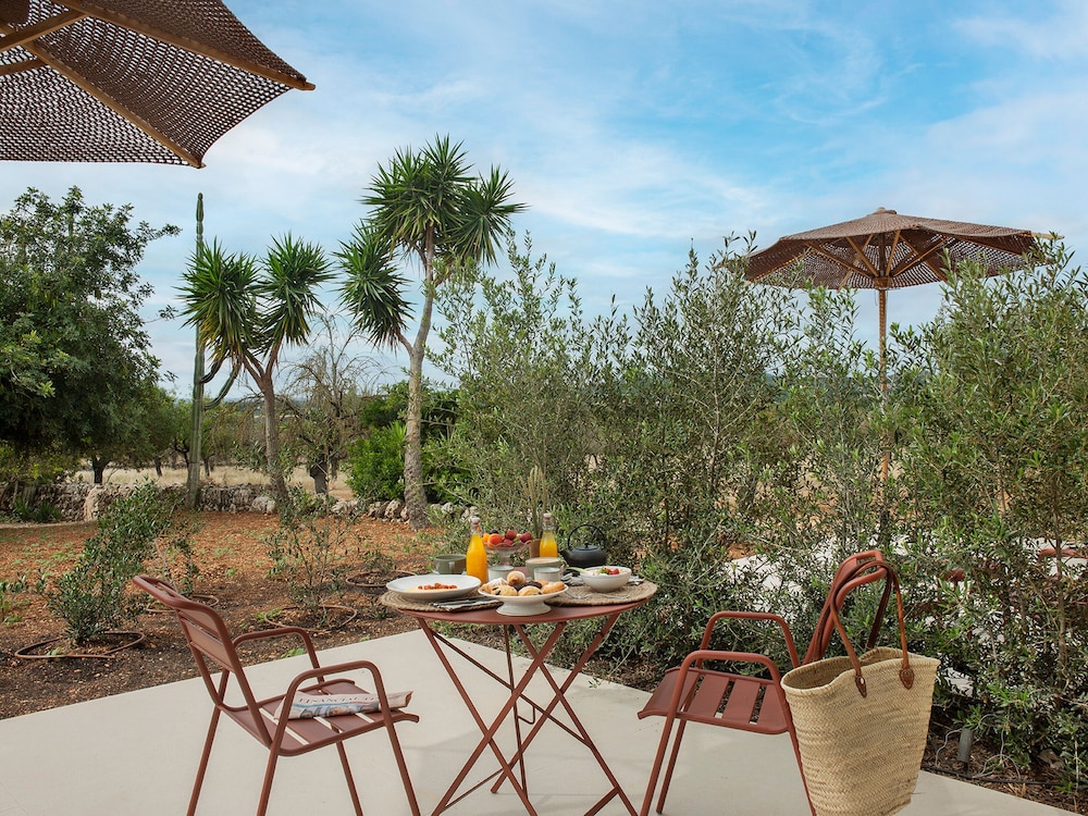 the lodge mallorca