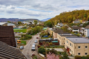 largieside self catering