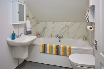 largieside self catering