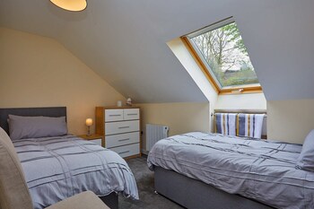 largieside self catering