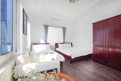 sky apartment and hotel