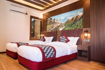 everest boutique hotel