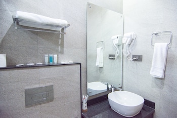 everest boutique hotel