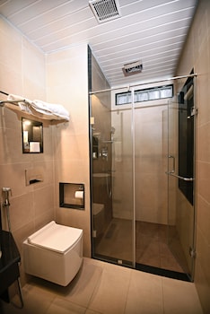 everest boutique hotel