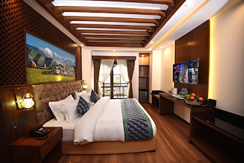 everest boutique hotel