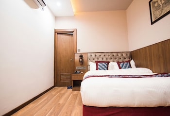 everest boutique hotel