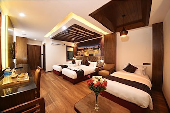 everest boutique hotel