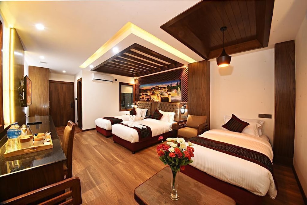 everest boutique hotel