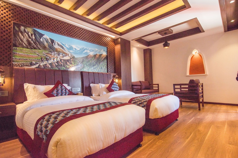 everest boutique hotel
