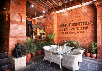 everest boutique hotel
