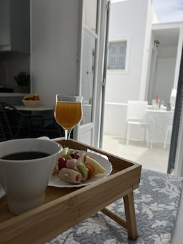 zoumis residence