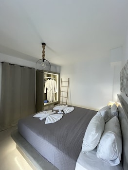 zoumis residence