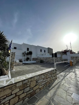 paros