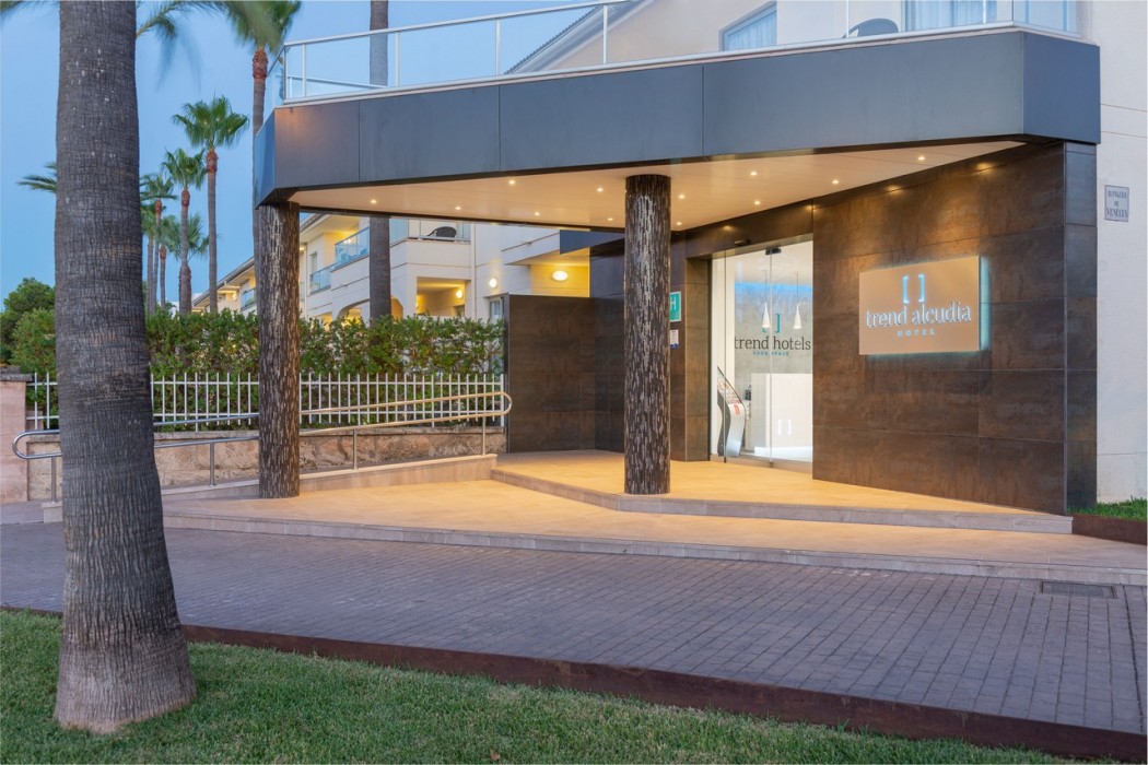 trendhotel alcudia adults only 15