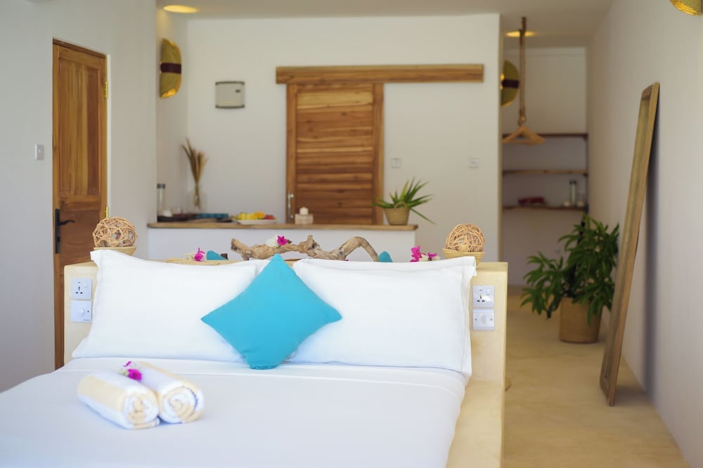 aquamarina hotel and villas