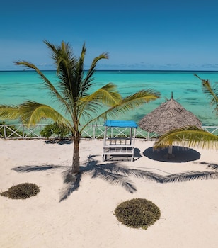 aquamarina hotel and villas