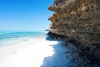 aquamarina hotel and villas