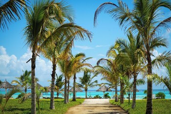 aquamarina hotel and villas