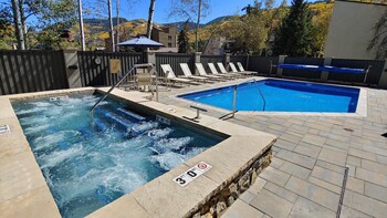 westwind 206 2bd 2ba gold condo