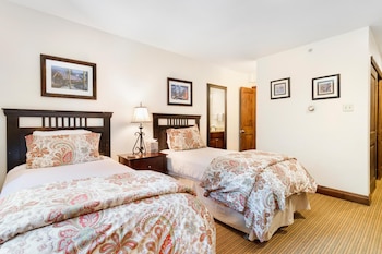 Westwind 207 2Bd 2Ba Plat Condo,United States Of America>>Vail,2.5 star