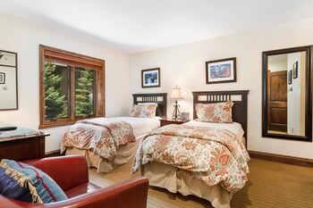 Westwind 207 2Bd 2Ba Plat Condo,United States Of America>>Vail,2.5 star